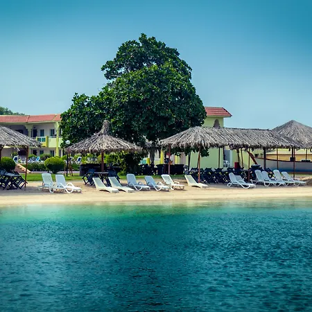 Flamingo Beach Hotel-3
