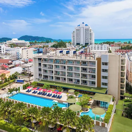 Ramada By Wyndham Phuket Deevana-3