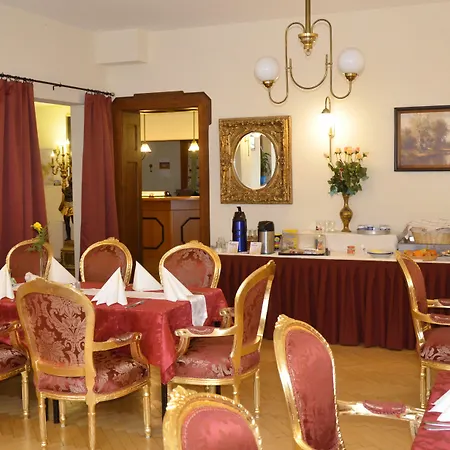 Hotel Zur Hallenburg-3
