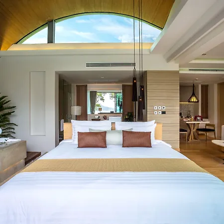 Crest Resort & Pool Villas-2
