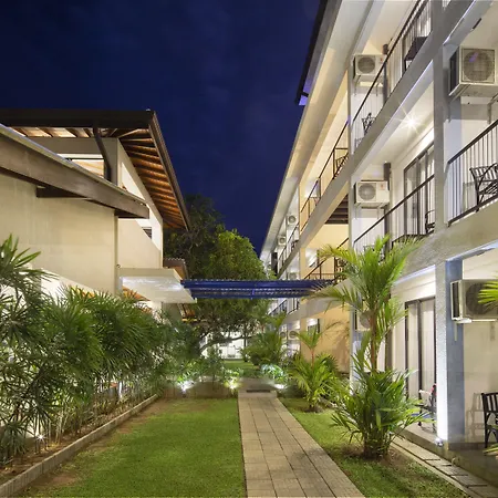 The Blue Wave Hotel-2
