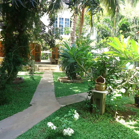 Gomez Place-3