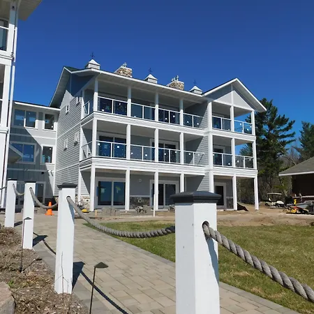 Quarterdeck Resort-2