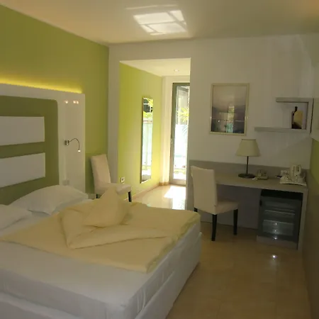 Beach Hotel Du Lac Malcesine-2
