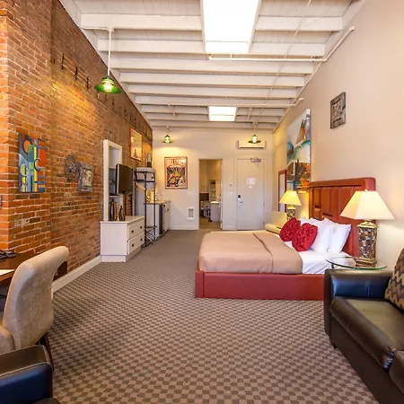Retro Suites Hotel-2