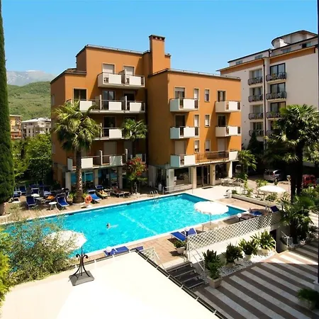 Hotel La Perla-3