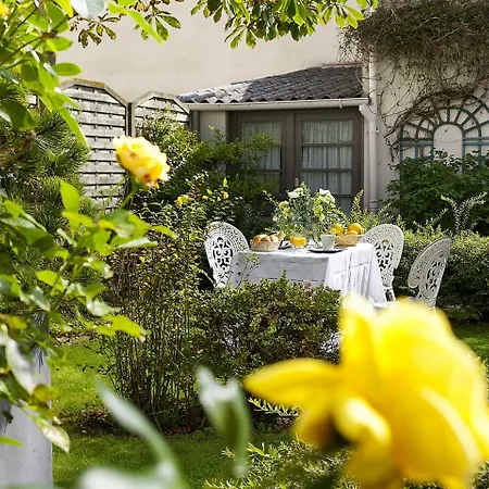 Hotel Les Embruns-2