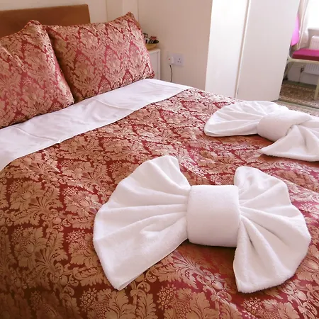 The Ellesmere Hotel Eastbourne-3