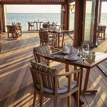 Hurawalhi Island Resort-2