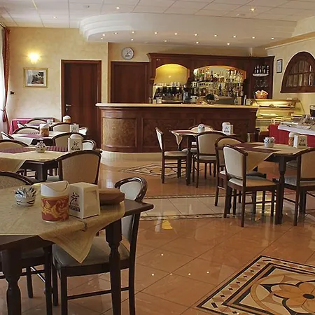 Hotel Il Focolare-2