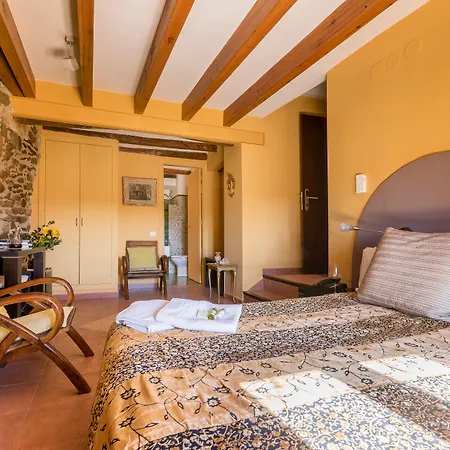 Hotel Cal Llop-3