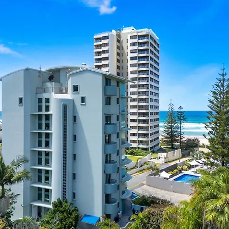 Emerald Sands Holiday Apartments-3