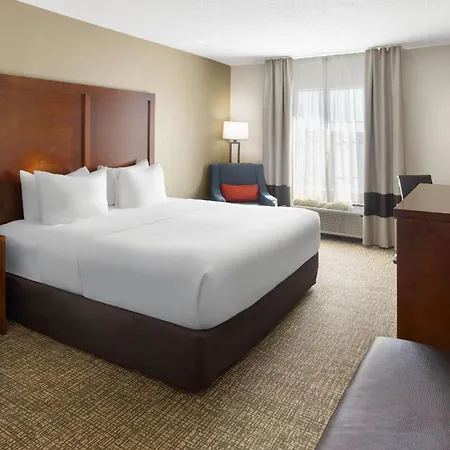 Wingate By Wyndham Grove City-3