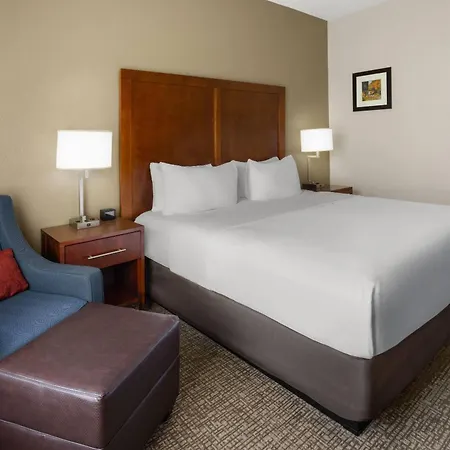 Wingate By Wyndham Grove City-2