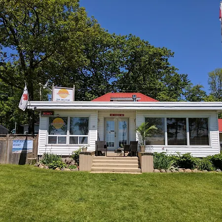 Balm Beach Resort And Motel-3
