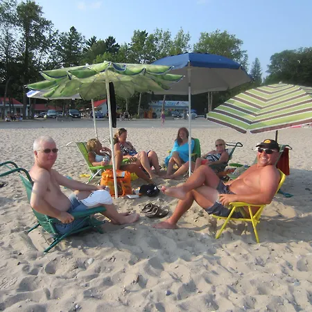 Balm Beach Resort And Motel-2