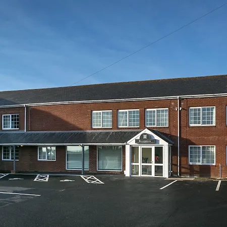 Celtic International Hotel Cardiff Airport-3