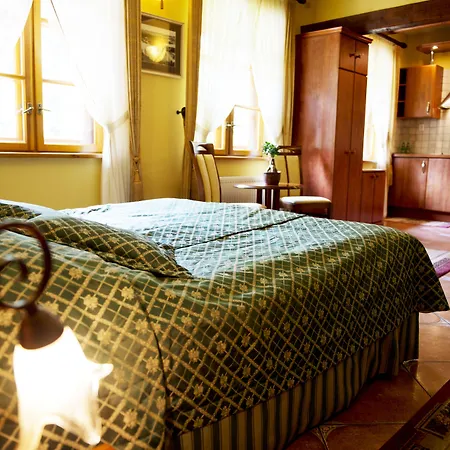 Hotel Dworek Wapionka-2