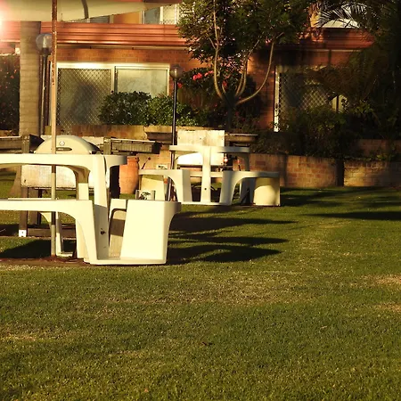 Lake Edge Apartments-2