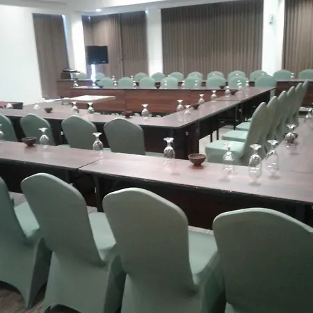 Opi Indah Hotel-3