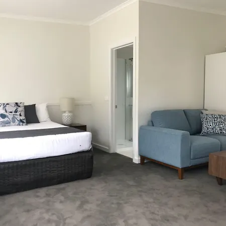 Orford Blue Waters Hotel-2