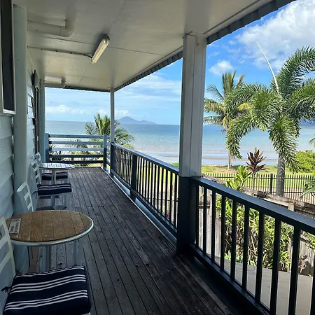 Cardwell Beachfront Motel-2