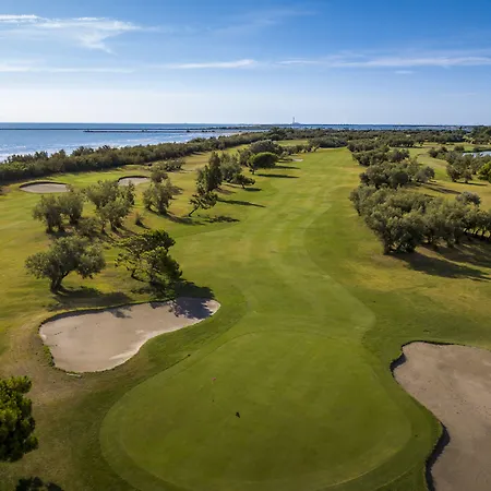 Isola Di Albarella Golf Hotel-3