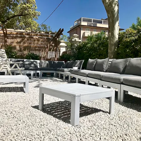 Petit Hotel-2