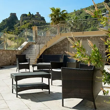 Elihotel-2