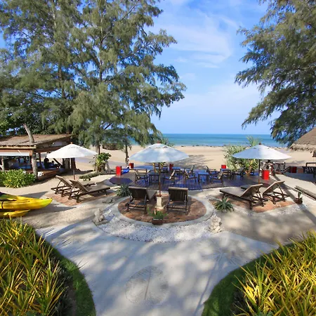 Lanta Castaway Beach Resort-2