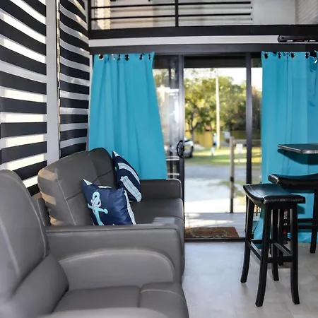 Bells Marina & Fishing Resort - Santee Lake Marion By I95 - Family Adventure, Pets On Request!-2