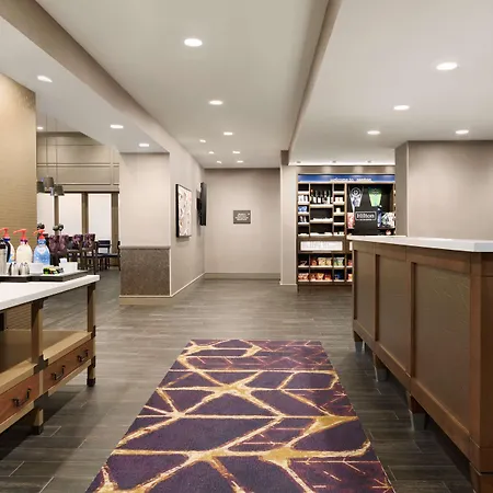 Hampton Inn & Suites Seattle/Renton, Wa-3