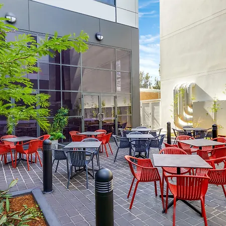 Travelodge Hotel Sydney Airport-3