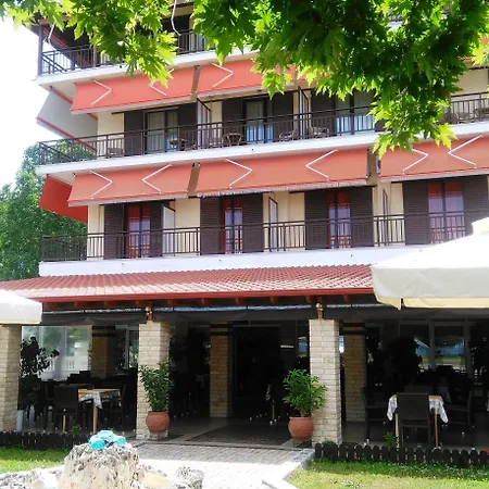 Hotel Lefkes-2