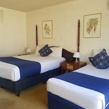 Snow Season Motor Inn-2
