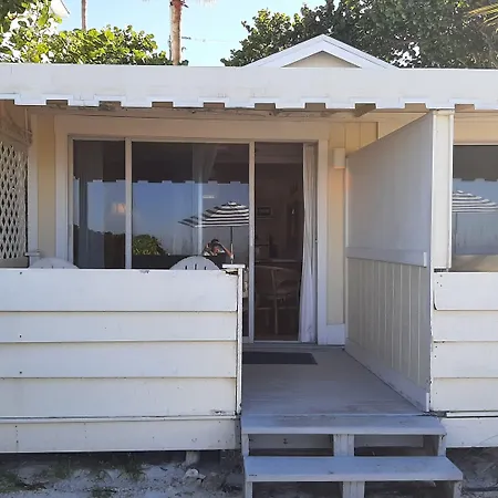 Bungalow Beach Resort-2