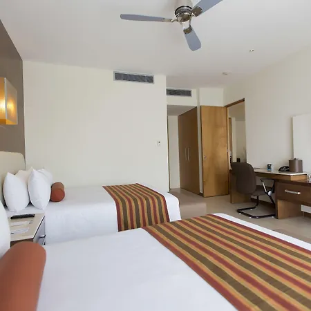 Krystal Urban Cancun & Beach Club-2