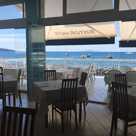 Hotel Giosue' a mare Sorrento-2