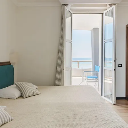 Hotel Riviera-3