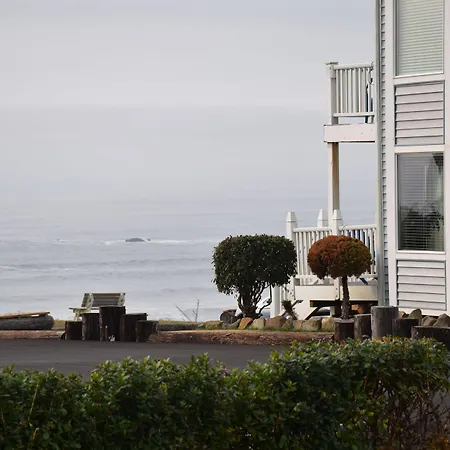 Schooner Landing-3