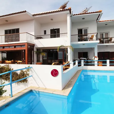 Guesthouse Vila Lusitania-3