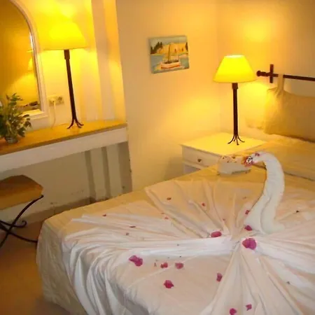 Hotel FLAMINGO BEACH-3