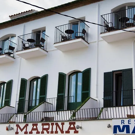 Hostal Marina Cadaques-3