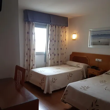 Hostal Mediterraneo-3