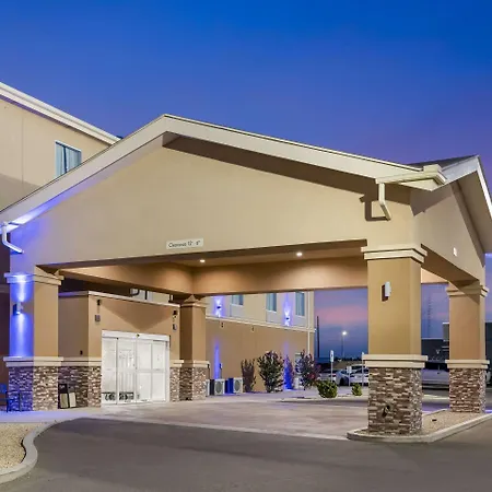 Quality Inn & Suites Carlsbad Caverns Area-3