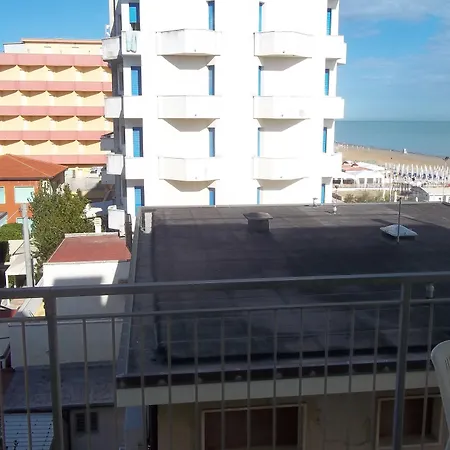Hotel Italia-2