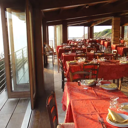 Hotel Corsaro Nero-3
