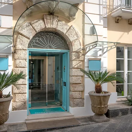 Piccolo Grand Hotel-2