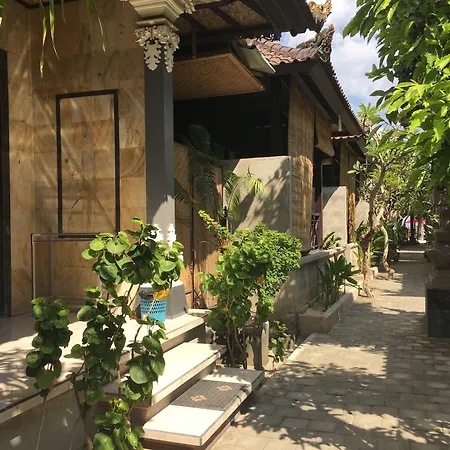Tarci Bungalows Lembongan-3