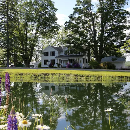 Enfield Manor Bed&Breakfast And Vacation Rental-2
